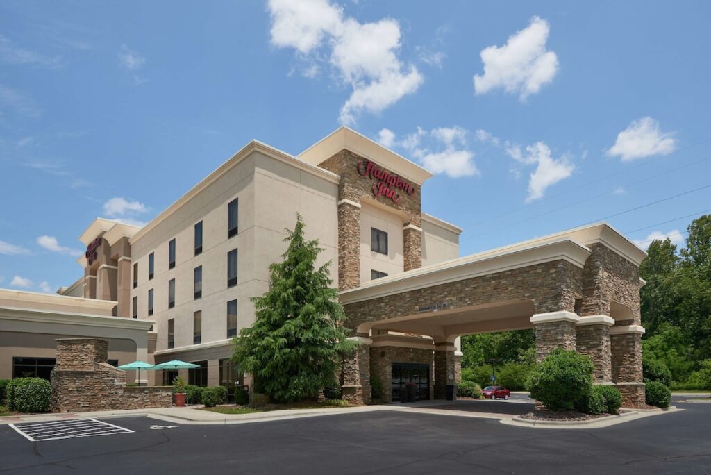 Hampton Inn Bermuda Run / Advance